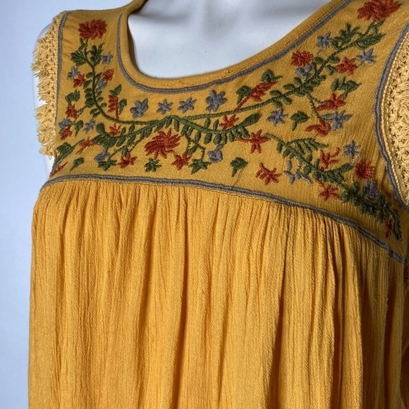 Bailey & Chloe Embroidered Fringe Sz Sm - Picture 2 of 5